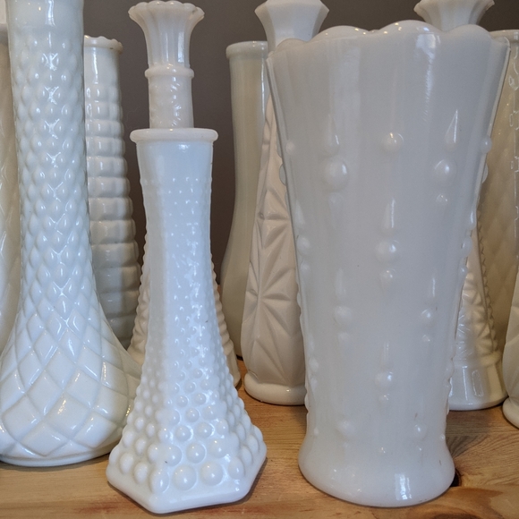 Lot of 40 Vintage Milk White Vases Wedding - Picture 7 of 16